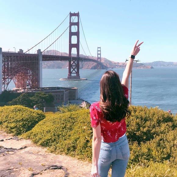 Meet your Posher! - Picture 2 of 7